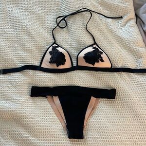 New bikini,different brands top and bottom,top is New Look,bottom is PLT